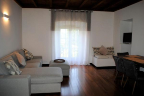 Vista Lago Apartment